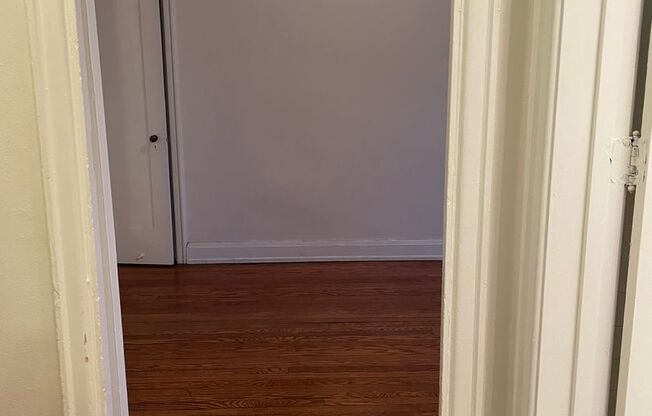 1 bed, 1 bath, 617 sqft, $1,850, Unit Wellington 402
