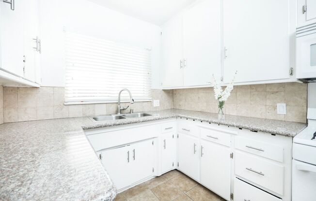 1 bed, 1 bath, $1,925