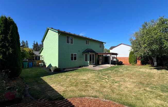 2 Story North Salmon Creek Home for Lease - 916 NW 148th St