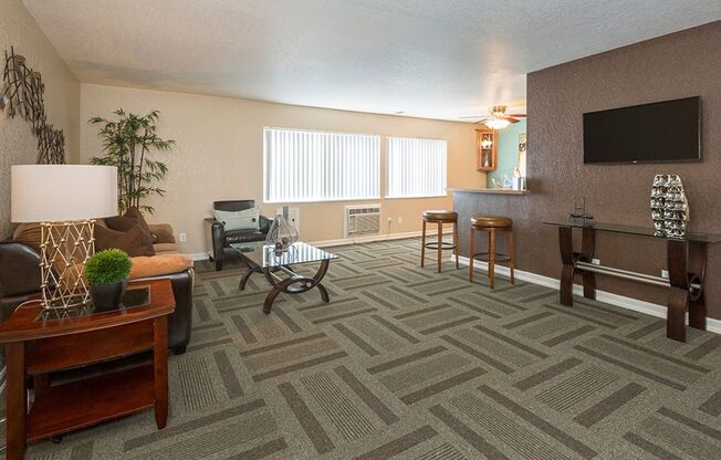 2 beds, 1 bath, 877 sqft, $1,225, Unit 158-C