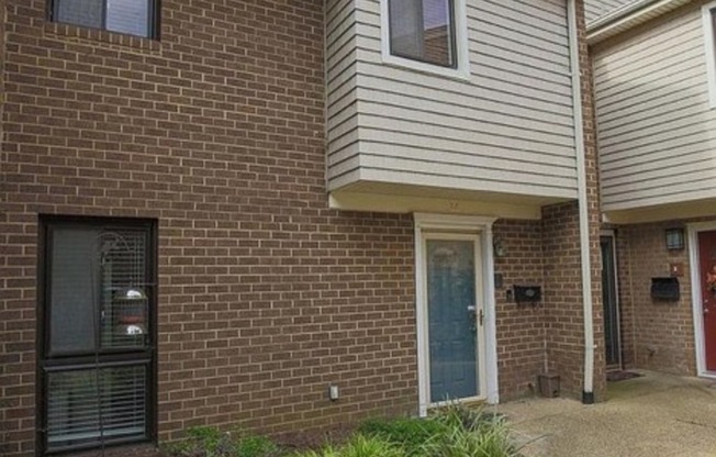 36 GENTRY CT