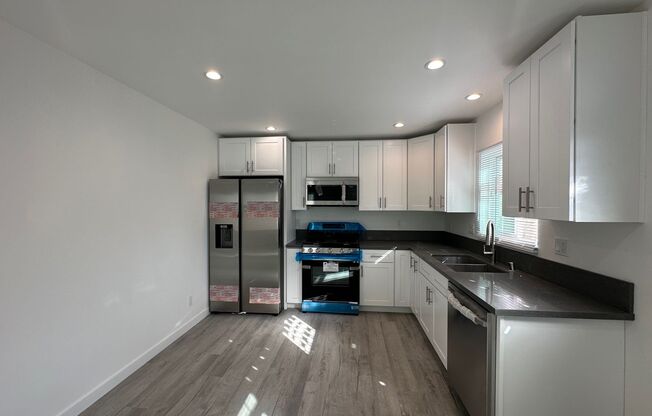 Stunning 3+2 ADU on a picturesque street in the sought-after Reseda neighborhood