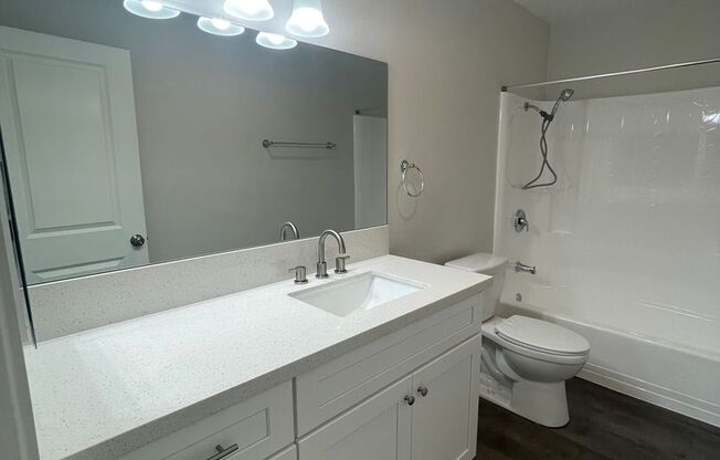 2 beds, 2 baths, $2,595