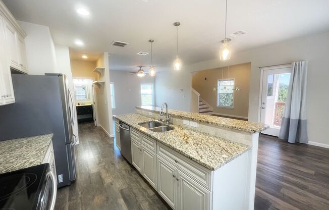 2 beds, 2.5 baths, $1,750