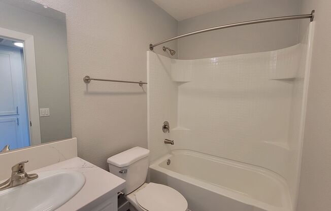 2 beds, 2 baths, 919 sqft, $2,575, Unit N27