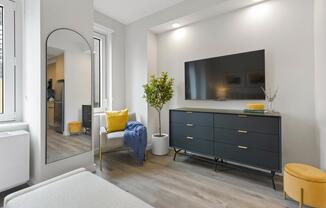 Studio, 1 bath, $3,125, Unit 22P