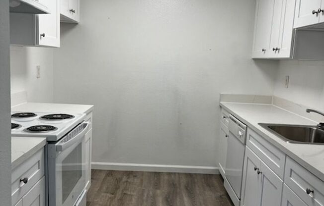 1 bed, 1 bath, 700 sqft, $2,200, Unit Unit 3579-10