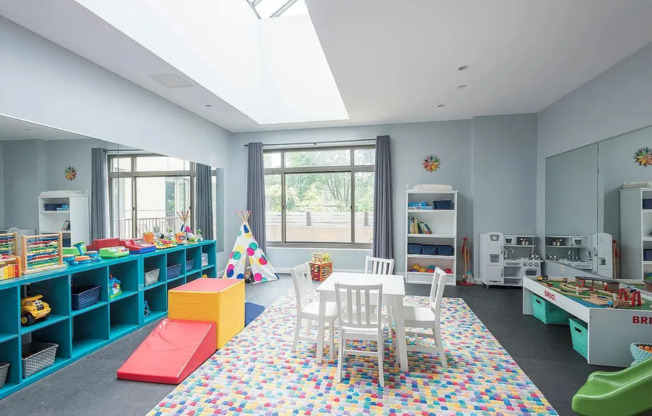 1 bed, 1 bath, 636 sqft, $3,000, Unit 6O