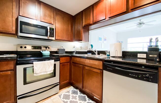 Nantucket Walk #314 - Dog Friendly!