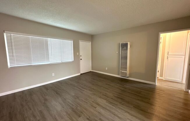 2 beds, 1.5 baths, 900 sqft, $2,150, Unit 11