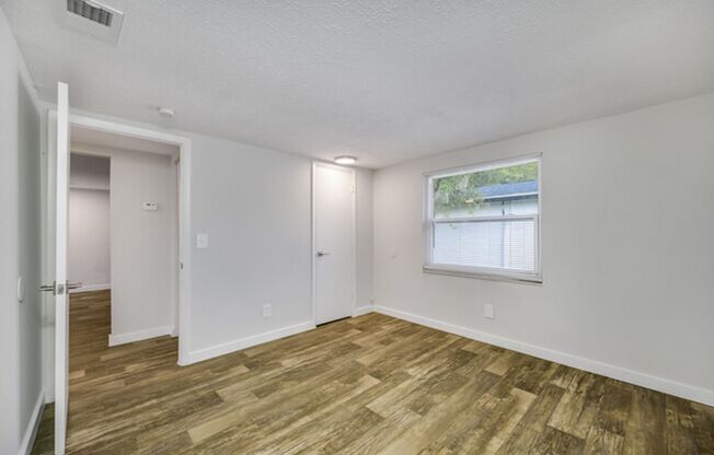 2 beds, 1 bath, 720 sqft, $1,154