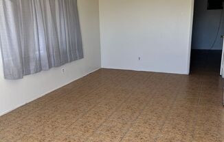 2 beds, 1 bath, $1,595, Unit 67595 Oro Loma