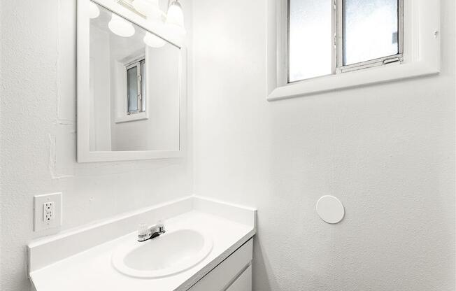 Bathroom  at Pinewood Townhomes, Tucker, GA, 30084