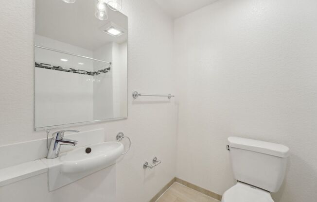 2 beds, 2 baths, 796 sqft, $4,195, Unit 412