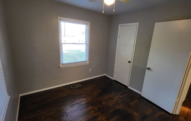 3 beds, 1 bath, $1,550