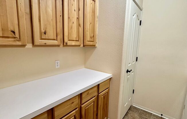 3 beds, 2 baths, $1,795, Unit 104