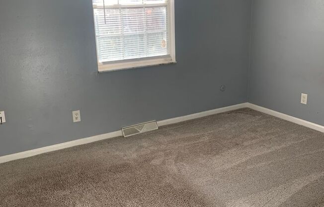 1614 Brooke Park