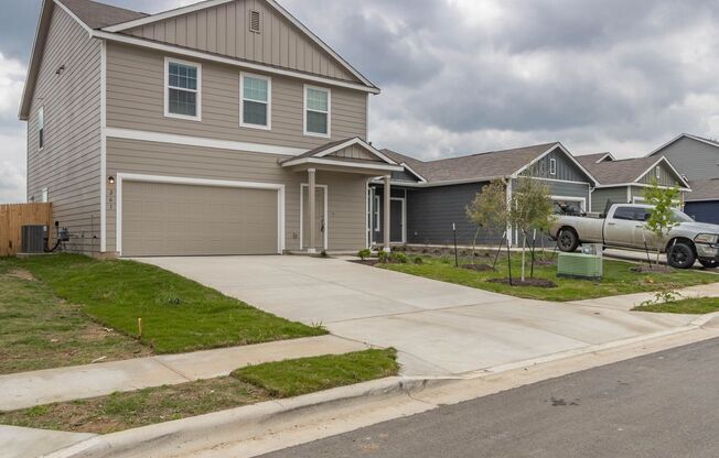 4 beds, 2.5 baths, $1,700
