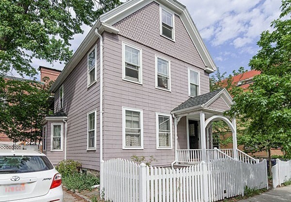 8 WESTERLY ST