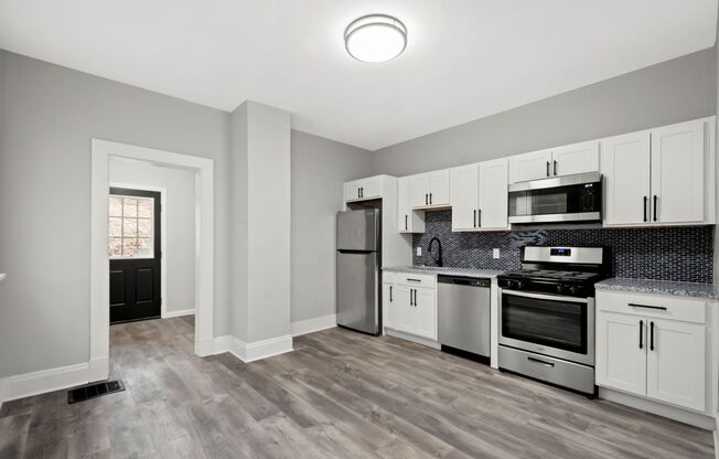 Gorgeous 3 bedroom home in Brookline available September 1st!