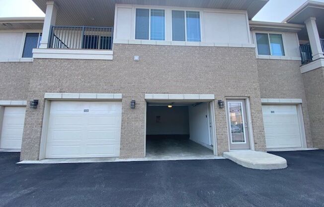 1 bed, 1 bath, 852 sqft, $1,471, Unit 2103-205
