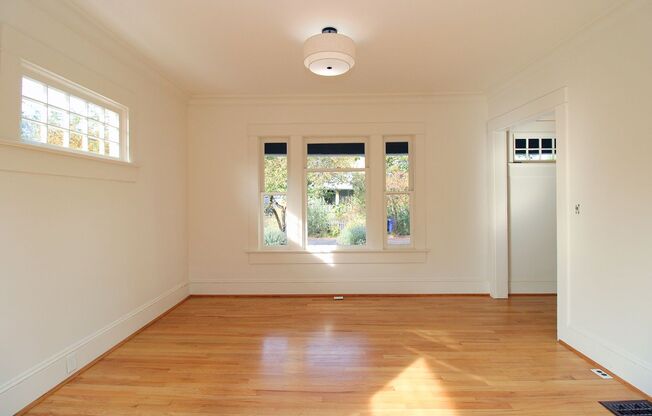 Beautifully Remodeled Richmond 3 Bed/2 Bath Craftsman!