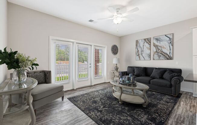 1 bed, 1 bath, 900 sqft, $1,823, Unit 1650-215