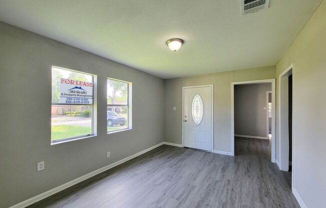 RECENTLY REMODELED 4 BEDROOM 2 BATH HOUSE IN MEDICAL CENTER