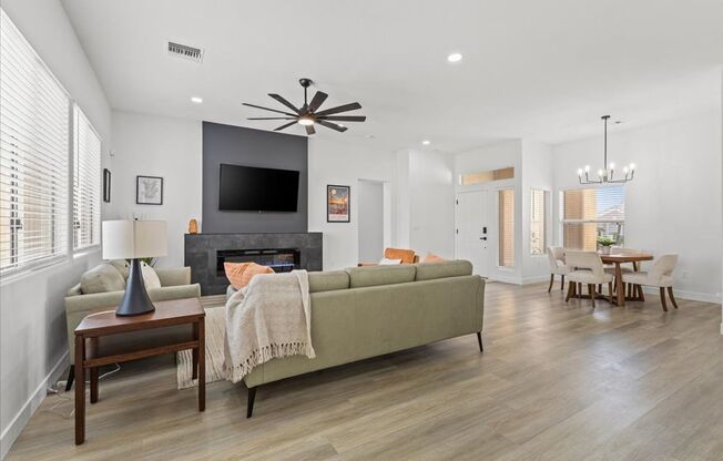Gorgeous 2 Bedroom Furnished Modern Home