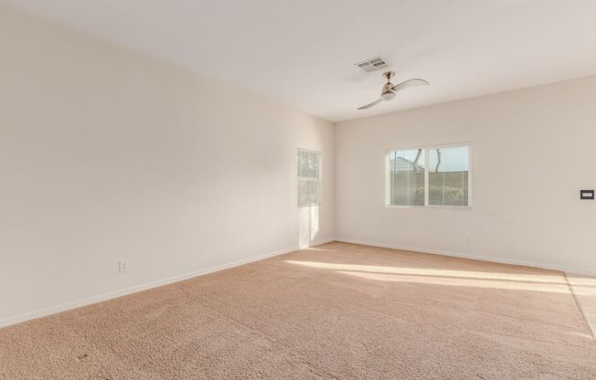 Beautiful 3 Bedroom two-story home in Skye Canyon