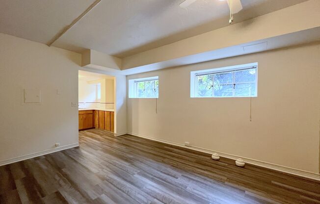 Studio, 1 bath, 488 sqft, $1,115, Unit 109