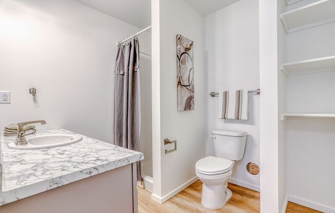 2 beds, 2 baths, 1,116 sqft, $1,699, Unit B190