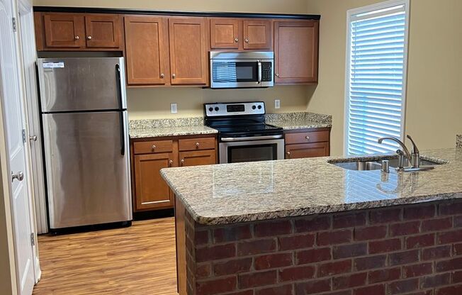 1 bed, 1 bath, 985 sqft, $895, Unit 207