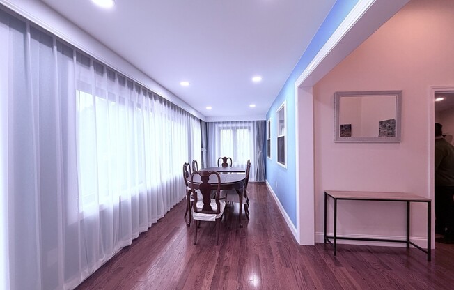3 beds, 2 baths, 1,600 sqft, $6,300, Unit 201