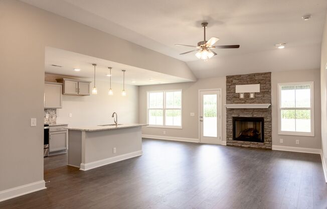 Contemporary Ranch-Style Home with Stainless Steel Appliances & Spacious Open Living
