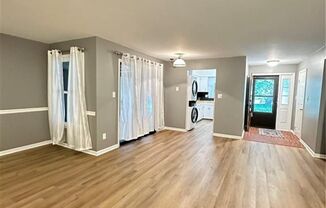 2 beds, 2 baths, $1,550, Unit Unit C