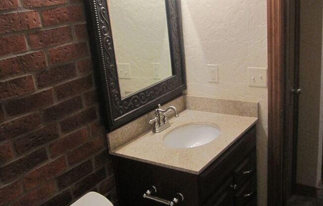 2 beds, 2 baths, 1,187 sqft, $1,350, Unit AW 115