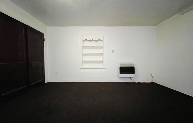 1 bed, 1 bath, 450 sqft, $625, Unit Unit 6