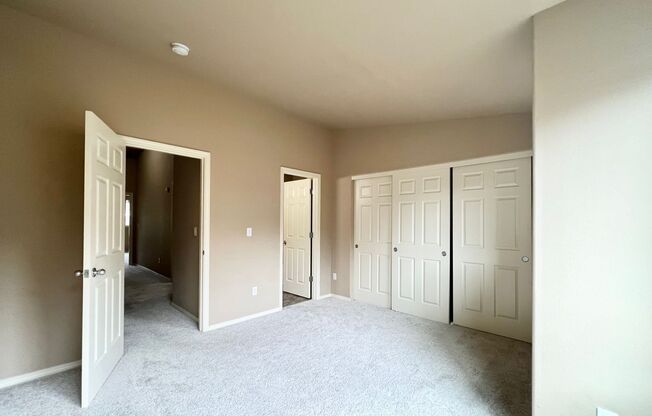 2 beds, 2.5 baths, $1,945