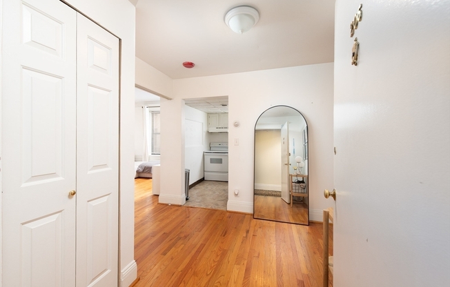 1 bed, 1 bath, 643 sqft, $2,800, Unit 206