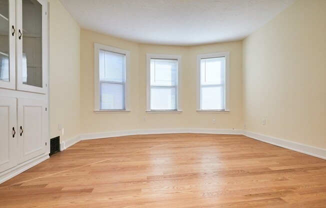 19 CLARK ST