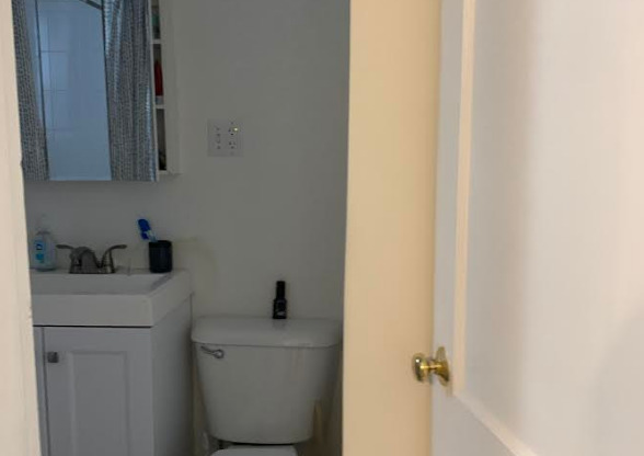 1 bed, 1 bath, $3,600, Unit 47