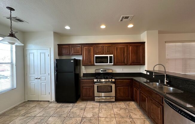 MESA MTNS EDGE POD 212& VALLA