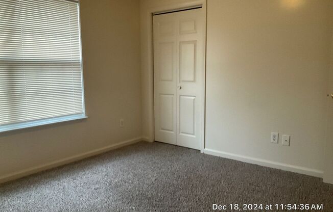 2 beds, 1.5 baths, 950 sqft, $1,295, Unit 05612