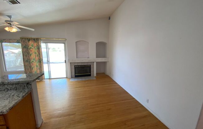4 bed/3 bath home located in Henderson
