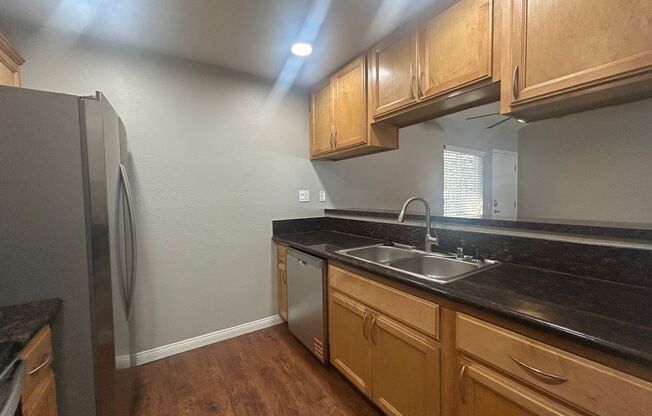 2 beds, 1 bath, 920 sqft, $2,670, Unit K5