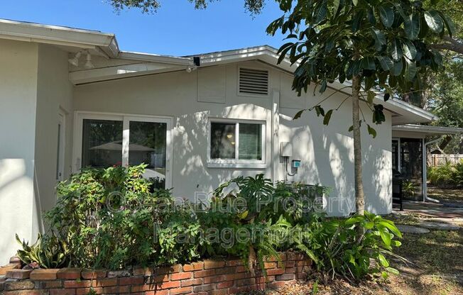 1421 BYRAM DR