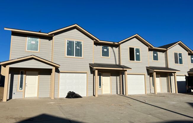 Cowiche Creek Townhouses