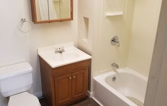 Studio, 1 bath, 600 sqft, $650, Unit 2017 #2