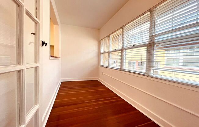 Studio, 1 bath, 551 sqft, $1,600, Unit 025